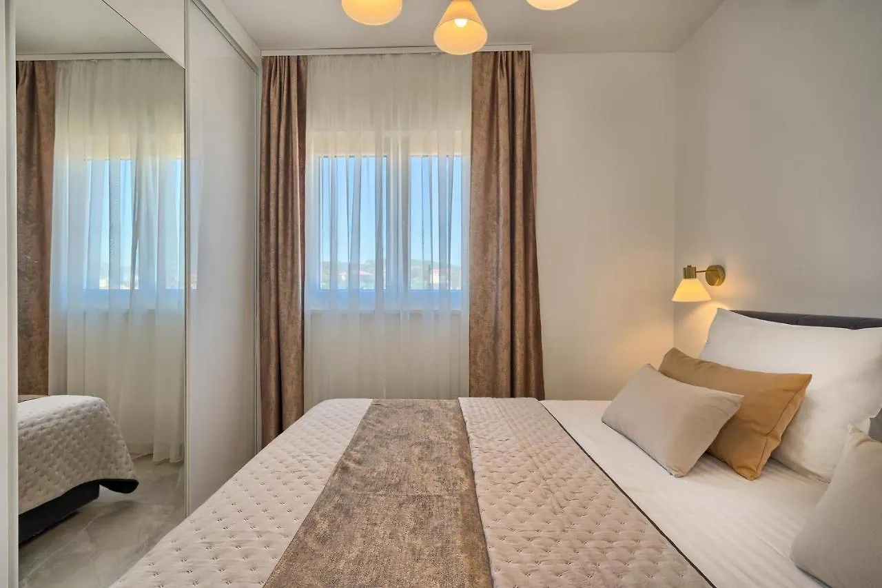 Apartment Doris' Place - Sea View Flat Close To Beach Slatine