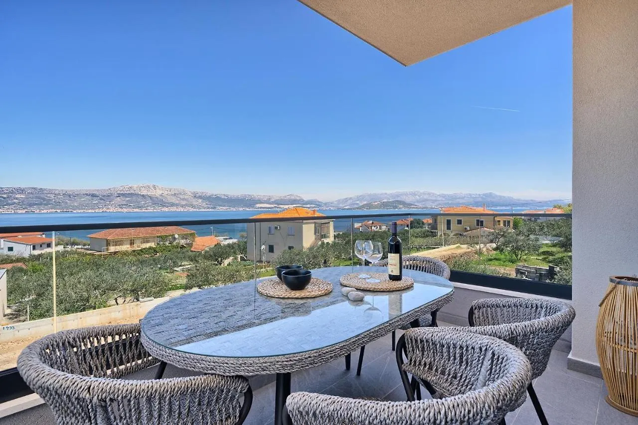 Doris' Place - Sea View Flat Close To Beach Slatine Lejlighed